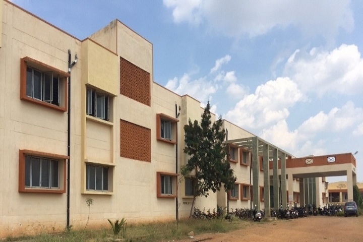 https://cache.careers360.mobi/media/colleges/social-media/media-gallery/11449/2019/3/7/Campus View of Government Polytechnic Gadag_Campus-View.jpg